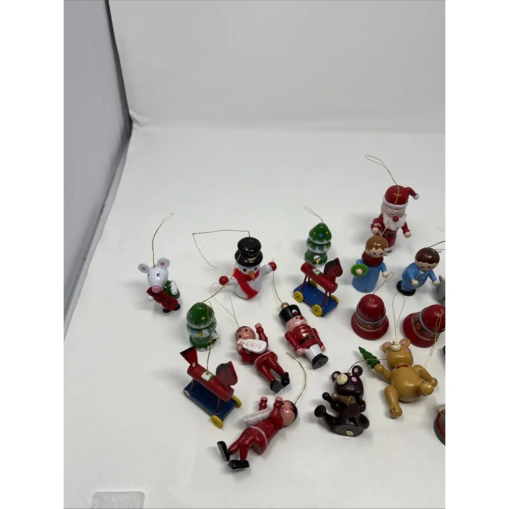 Lot 32 Vintage Mini Wooden Hand Painted Christmas Tree Ornaments multiple sets‎